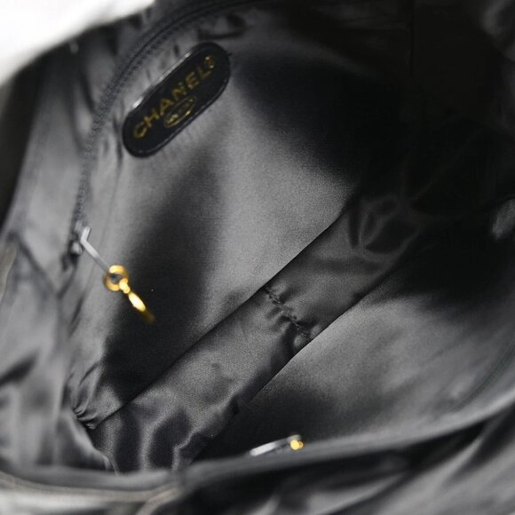 Chanel Black Lambskin Crossbody Shoulder Bag XX40127 - Picture 6 of 7